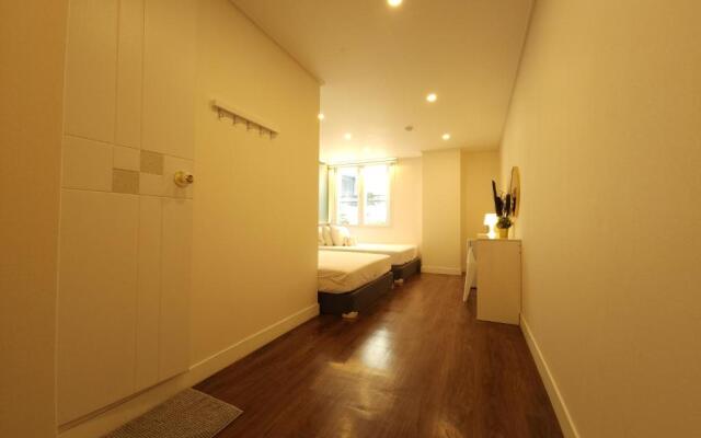 OYO Hostel Myeongdong 5