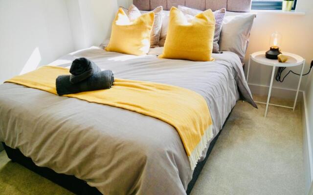 Luxury 3 bedroom Apartment near Bournemouth Beach & Poole