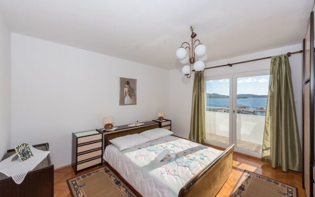 Apartment Ante