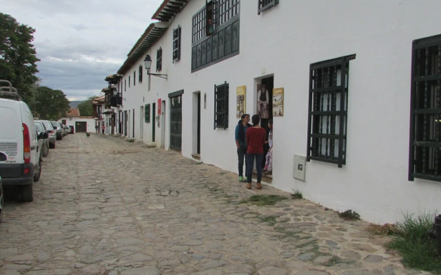 TinVa Hostal - Hostel
