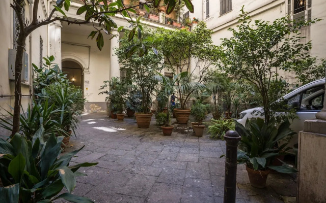 Pink Rose in Naples With 1 Bedrooms and 1 Bathrooms