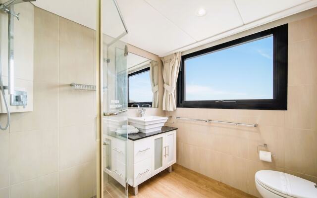 Coomera Houseboats