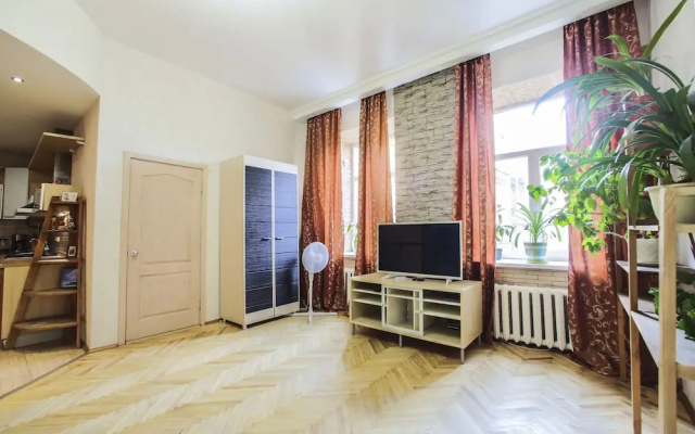 Apartment on Marata 35