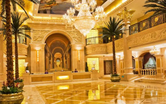 New Paris Hotel Harbin