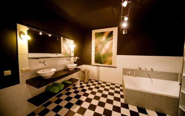 Raadhuis Dinther Suites