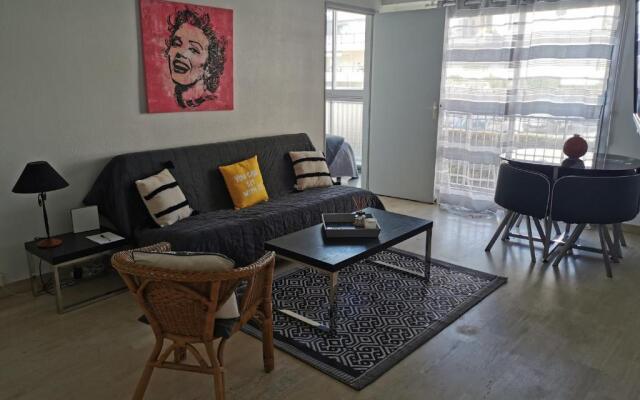 Grand Studio de 33m² a 300m Des Plages (Adults Only)