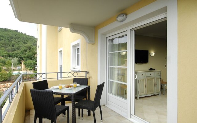 Comfortable studio with dishwasher in the middle of Provence