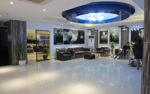Icon Hotel Timog