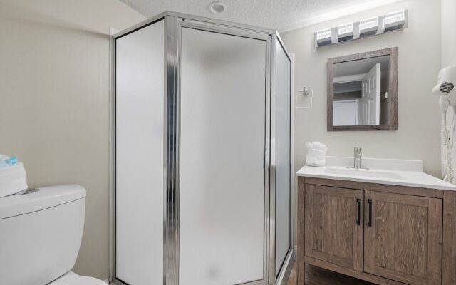 Pelican Beach 1709 1 Bedroom Condo