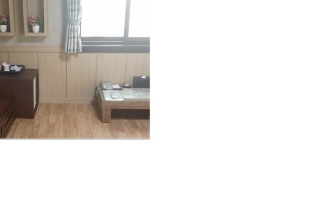 Noblesse Hotel
