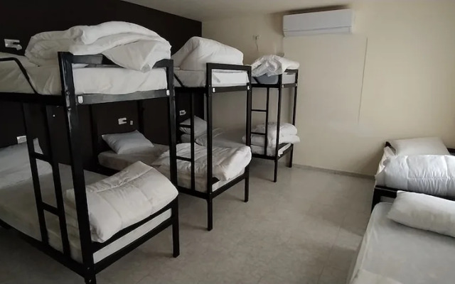 MOUNT41 Hostel