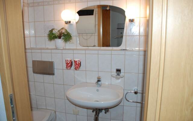 Hotel Schwarzaquelle