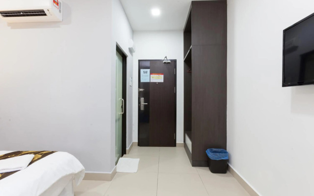 D'Metro Hotel