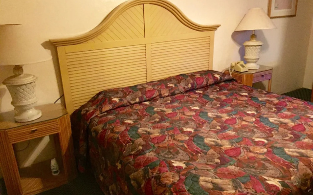 Cadillac Motel Fanning Springs