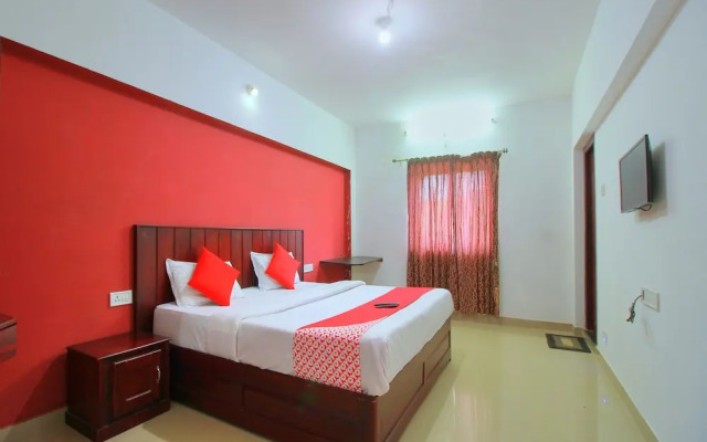 OYO 15479 Vista Suites Kalatty