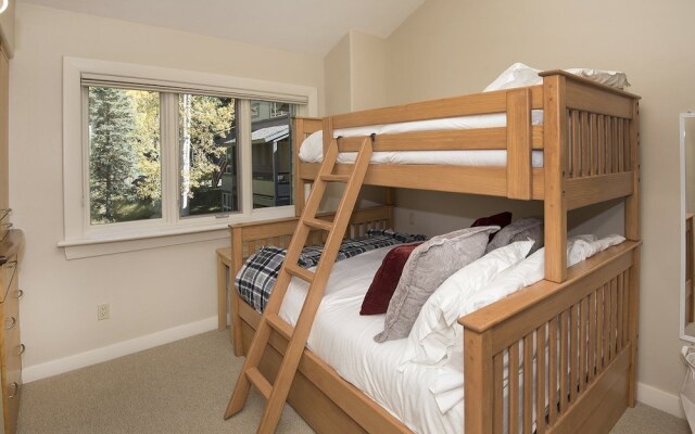 Coldstream Townhome 38