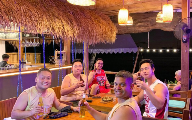 El Nido Mahogany Beach