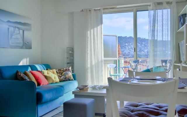 Risso - a modern one bedroom with pool