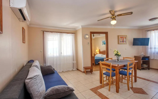 Apartments by the sea Brodarica, Sibenik - 4194