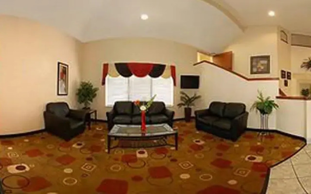 Sleep Inn & Suites Tulsa Central I-44