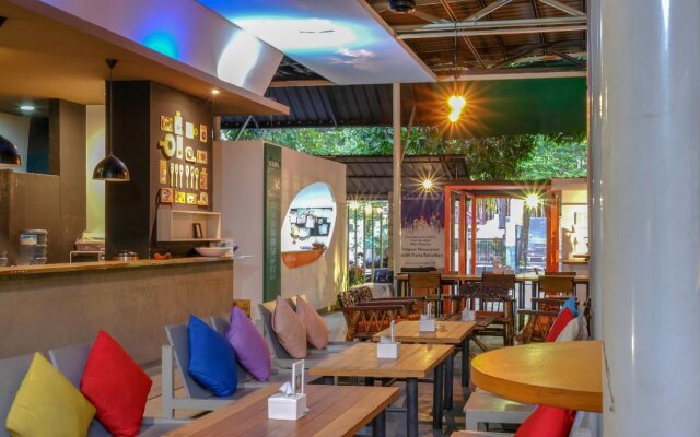 OYO 957 De-lima Residence