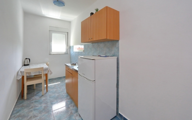 Room Aleksandra - 10 m from sea: R7 Bibinje, Zadar riviera