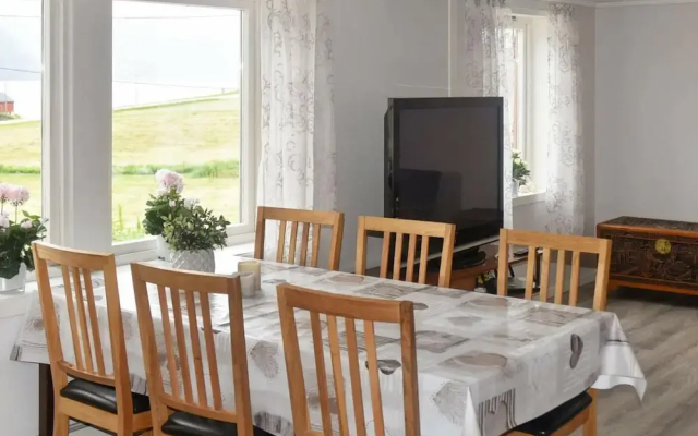 7 Person Holiday Home in Averoy