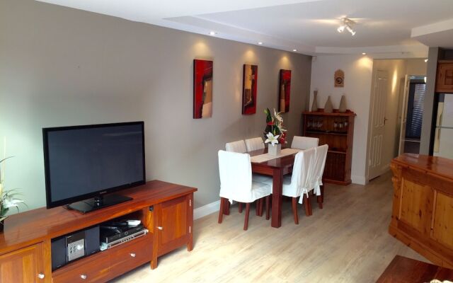 Luxury 2B Townhouse in North Adelaide