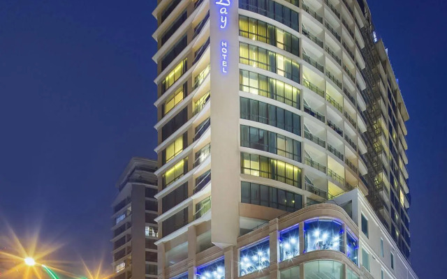 Diamond Bay Condotel
