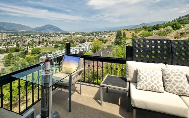 Above The Beach Guest Suites