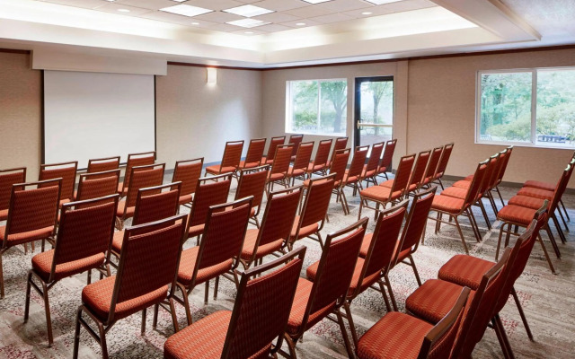 Courtyard by Marriott Portland Southeast/Clackamas