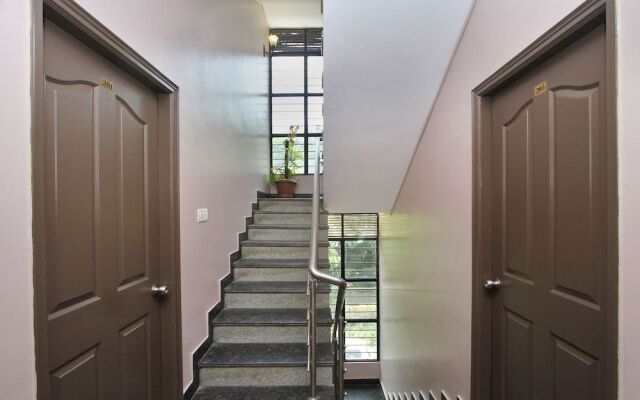 OYO 10232 Hotel Ashberry