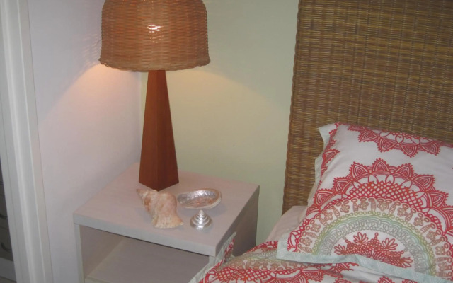 BASE Holidays - Ettalong Beach Premium Apartments