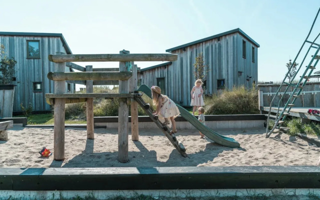 Kidz Lodge in Zon Zee Strand With Play Area