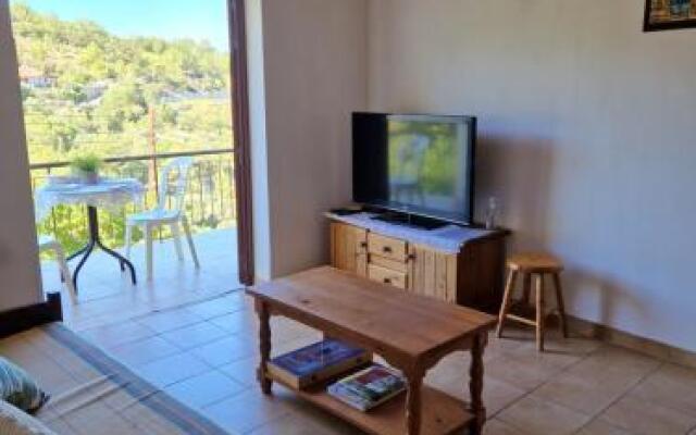 Arsos Village Apartment