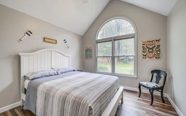 Lakefront Milledgeville Home w/ Private Dock!