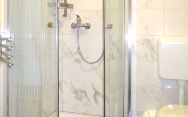 Apartment Klarić Ammoudi 25978