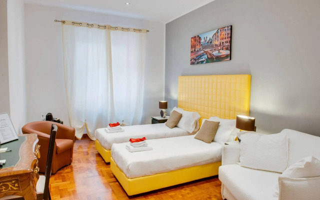 Lh Royal Suites