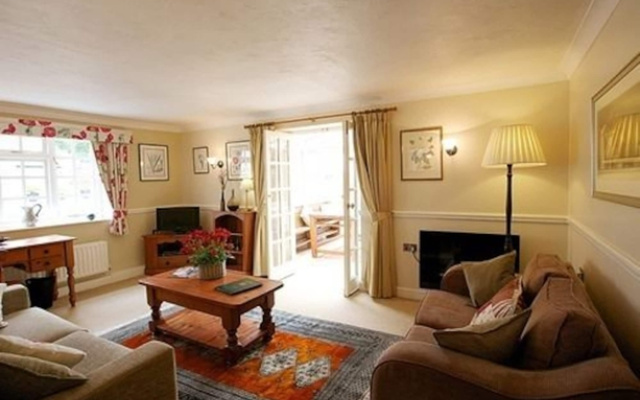 Farthings Hotel and Restaurant
