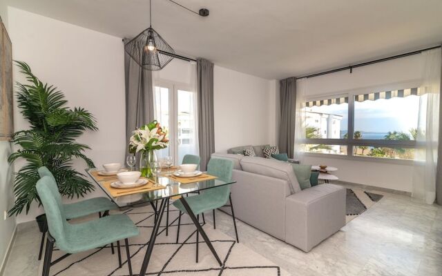 Whispering Palms Apartment