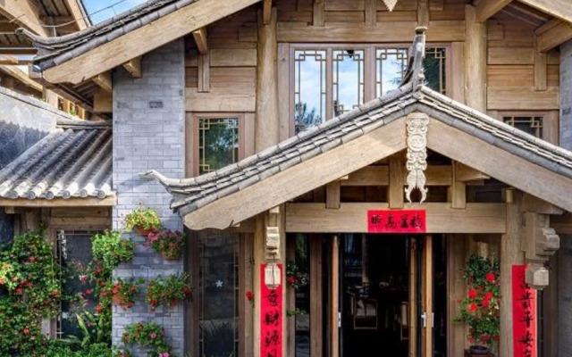 LUX Tea Horse Road Lijiang
