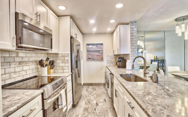 Land's End 1-206 Bay Front-premier