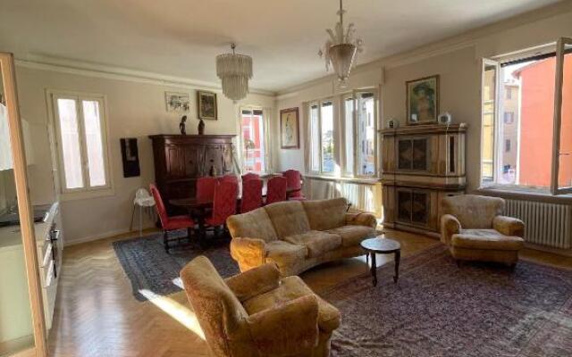 Elegante appartamento in centro a cesena