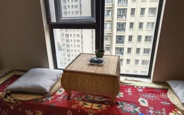 Shichun Huayu Apartment