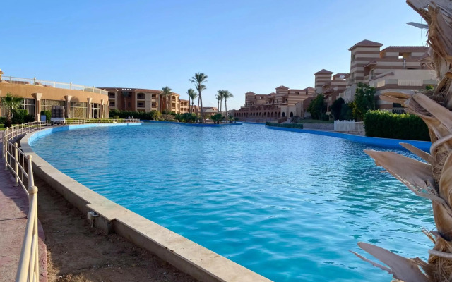 Parrotel Lagoon Waterpark Resort