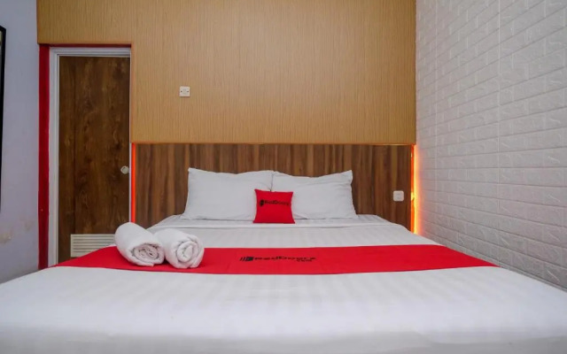 OYO Life 3301 Pondok Eyang Obi