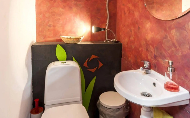 Fabrika Hostel&Gallery