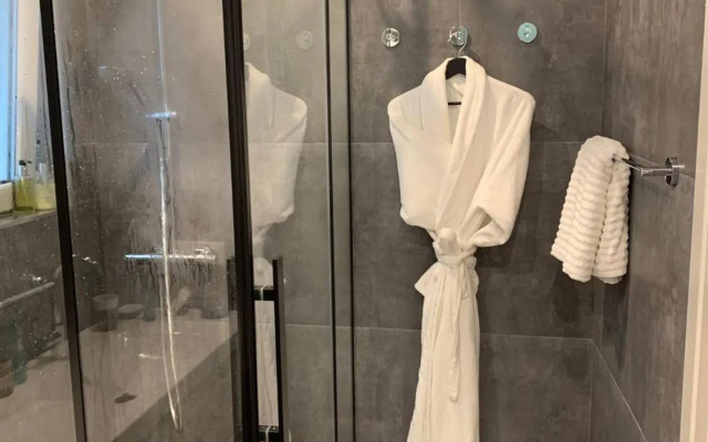 Zaivan Revive - Exclusive central studio with view