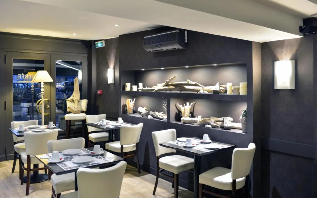 Cristal Hotel Restaurant