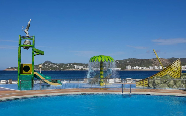 Playa Bella Beach Apartments